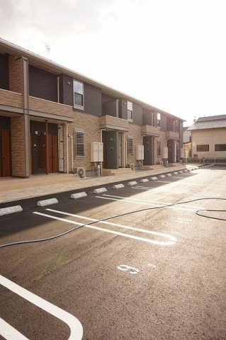 Ｓキャメロン　Ⅰの駐車場