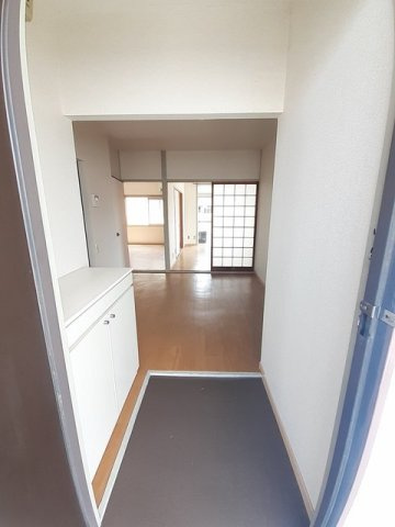 エルディム慶の玄関