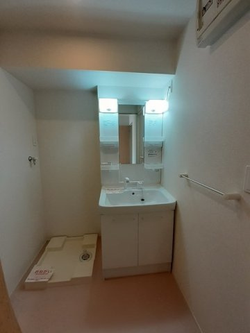 アントロワＢの洗面所