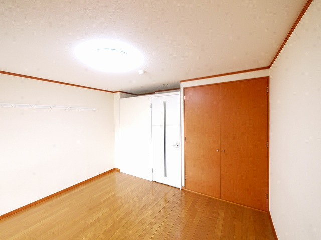 KBK高天ビルの洋室