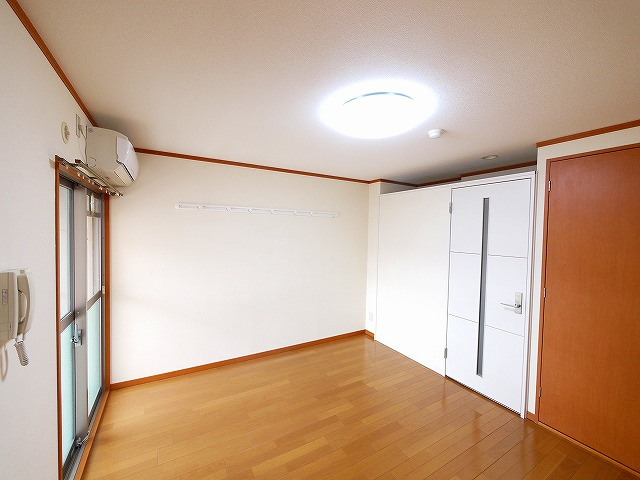 KBK高天ビルの洋室