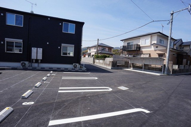 プロスペリティ岡垣Ⅱの駐車場|駐車場に車を止められます