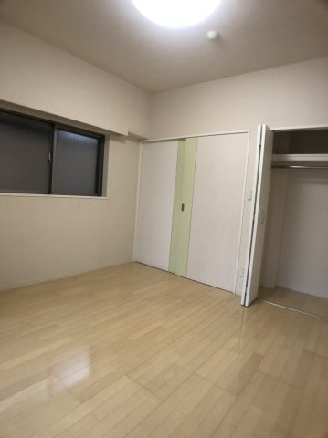 アーバイル両国の洋室
