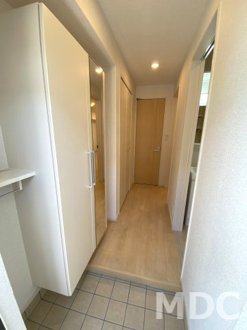 ハイソラーレ　Ⅱの玄関