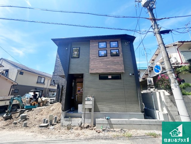 伊丹市野間　新築一戸建ての外観|周辺は落ち着いた街並みの住宅地！子育てがしやすい住環境です！まだ未完成ですが、現地でしかわからない事もございます。是非一度ご覧ください。