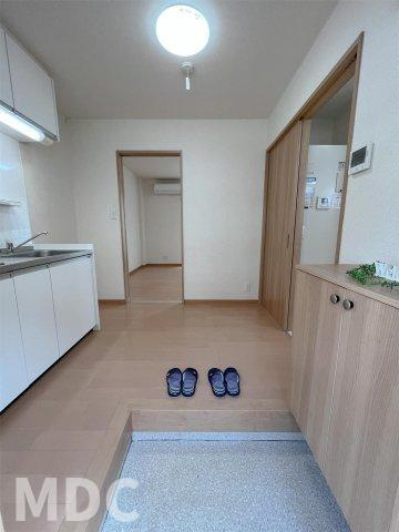 シュール南佐古の玄関