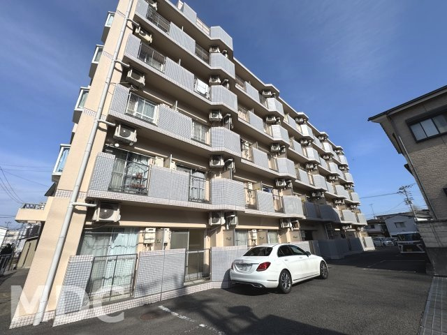 レジデンス徳島の外観