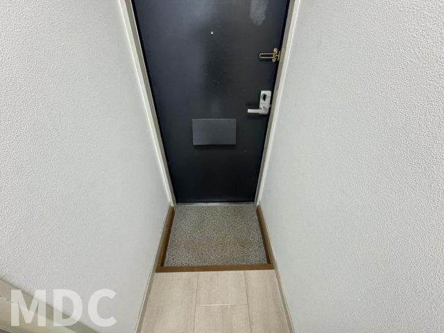 フェアリー大和町の玄関