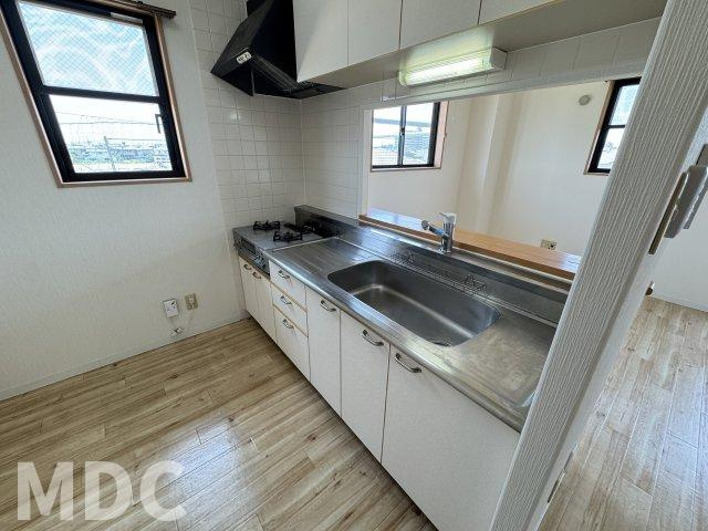 徳島市北沖洲１丁目の賃貸マンションのキッチン