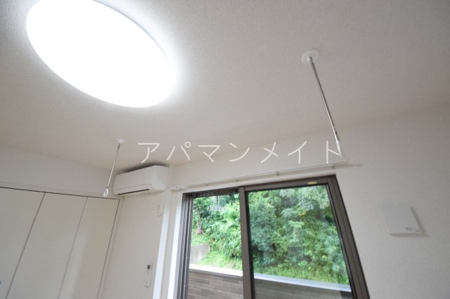 【設備】 | サニーヒル | 室内物干しになります。