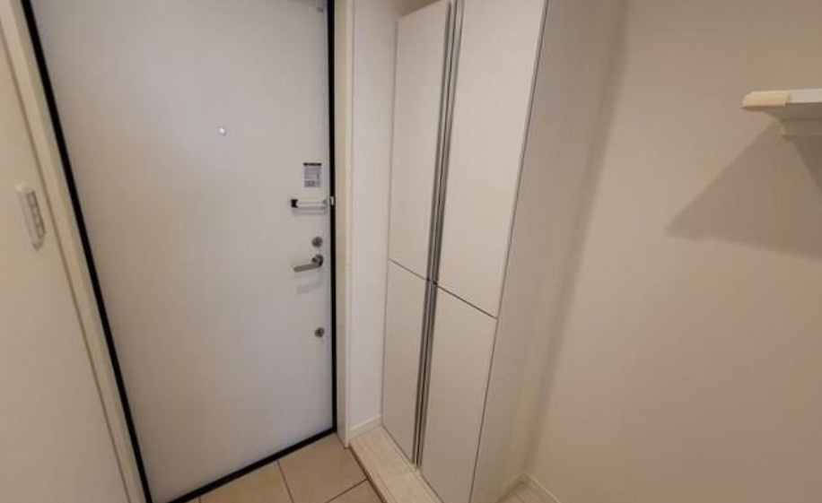 アースお花茶屋の玄関