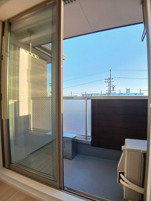 Ｄｅｎｂｅ東小川のバルコニー
