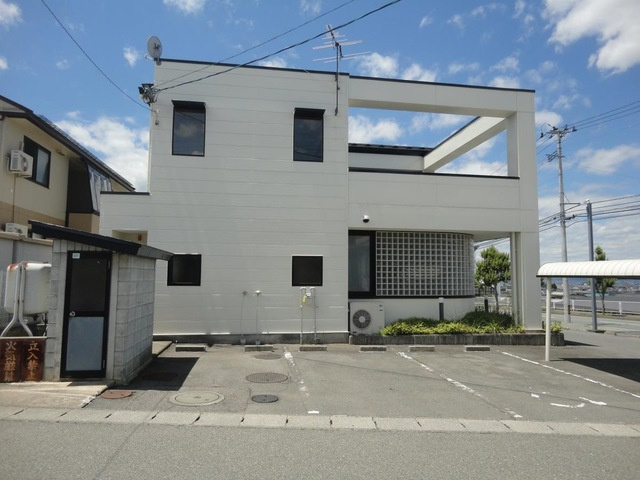 クレシェンテ|殿岡内科医院 0.6km