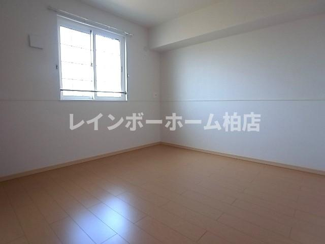 【仲介手数料：50％OFF】対象物件！の洋室|明るい洋室です