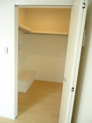 ソレイユＢの収納|こまごまとしたものを収納できそうですね