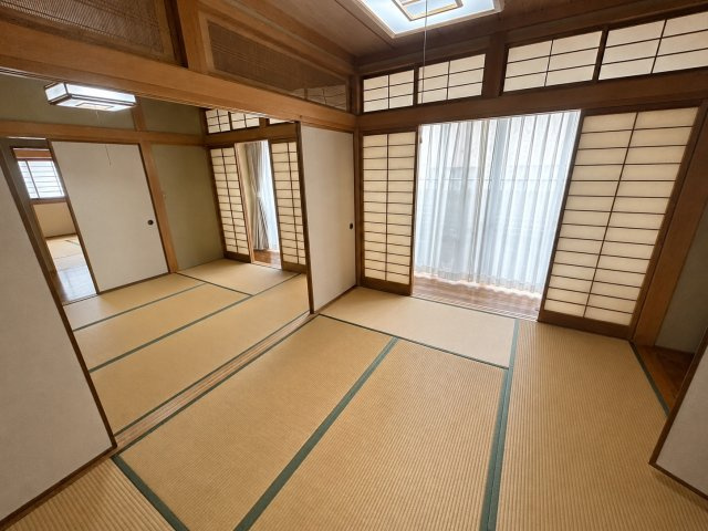 蒲郡市水竹町　中古建ての和室|広々とした和室のお部屋はお客様が来た時に
客間としてもお使いいただけます！
