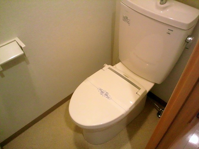 【トイレ】 | Honest Court南草津 | シンプルで使いやすいトイレです