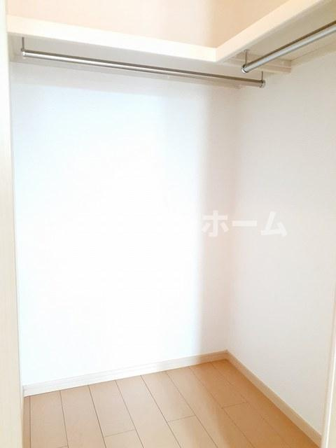 ふじみ野市松山１丁目のアパートの収納