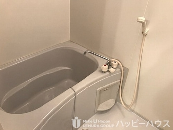 パルメゾン二日市弐番館の浴室