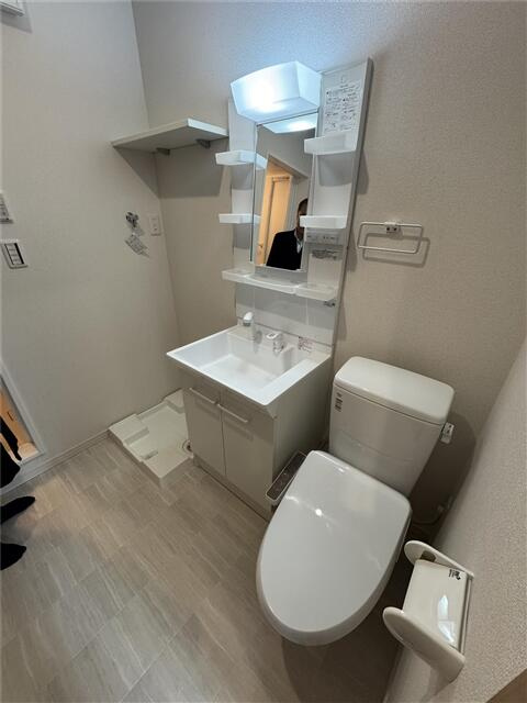 調布市佐須町４丁目のアパートのトイレ