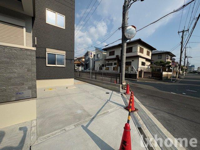 フジパレス沢良宜東Ⅴ番館の駐車場|駐車場に車を止められます