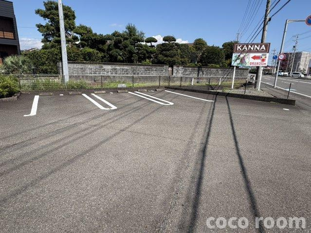 スタート小石川Ⅱの駐車場