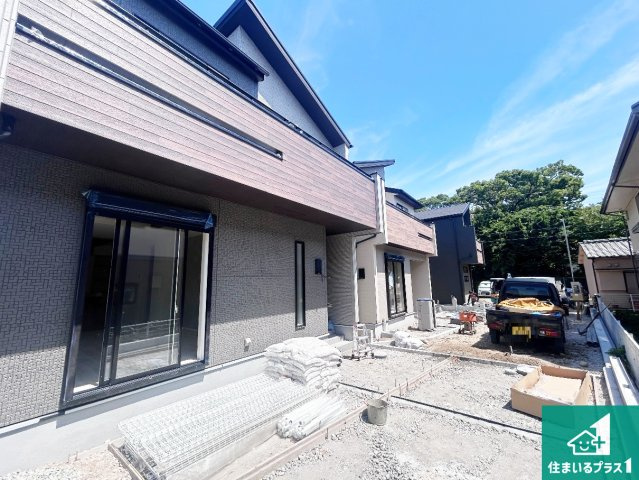 伊丹市野間　新築一戸建ての外観|周辺は落ち着いた街並みの住宅地！子育てがしやすい住環境です！まだ未完成ですが、現地でしかわからない事もございます。是非一度ご覧ください。