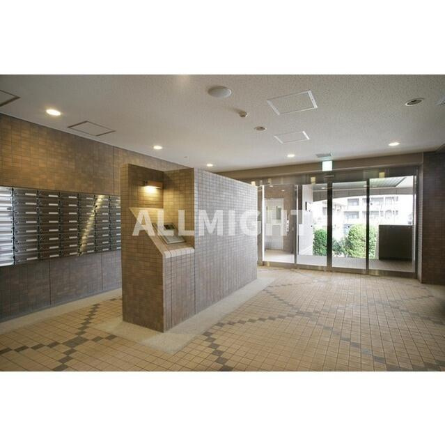稲城市東長沼の賃貸マンションのロビー|★お部屋探しはオールマイト不動産までご相談下さい♪