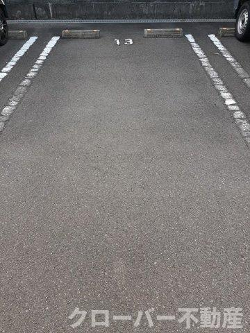 オーヴ　Ｄｏｋｉ　Ｂの駐車場