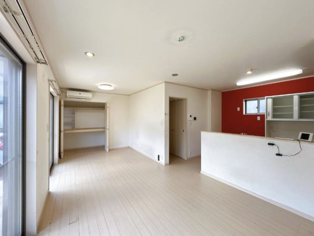 【居間・リビング】 | 比企郡嵐山町志賀　中古戸建