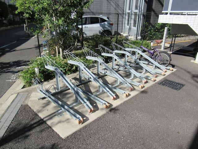 アゼスト青砥のその他共用部分|駐輪場
