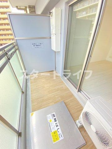 大阪市淀川区宮原２丁目の賃貸マンションのバルコニー