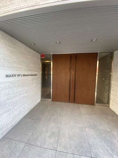 MAXIV HY's 南砂町のエントランス