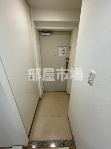 門前仲町レジデンス弐番館の玄関