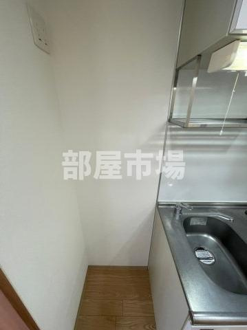 門前仲町レジデンス弐番館のキッチン|冷蔵庫置場