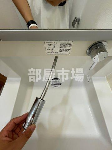 門前仲町レジデンス弐番館の洗面所|シャワー付き洗面台