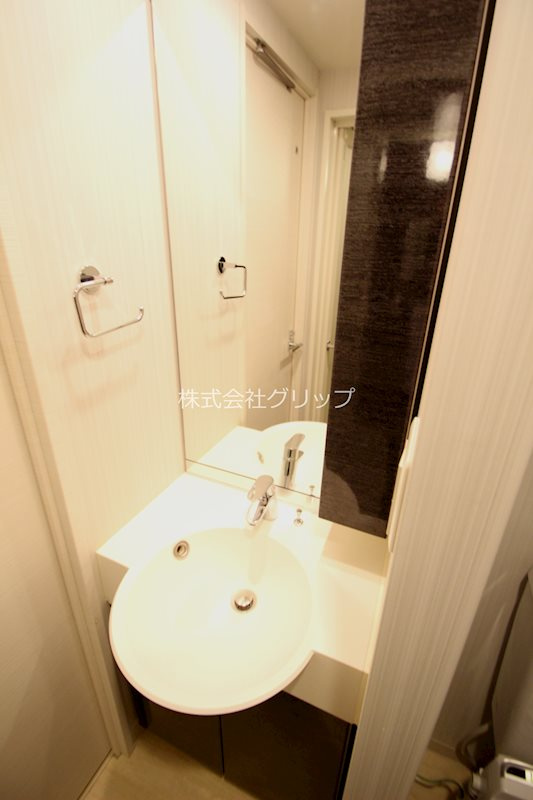 横浜市中区野毛町３丁目の賃貸マンションの独立洗面台