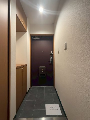 エスタシオン高石の玄関