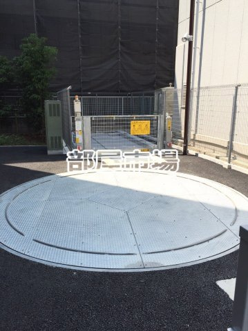 AXAS木場アジールコートの駐車場