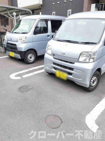 カーサ・ソラーレの駐車場