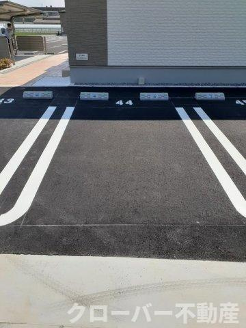 ひまわり柞田　Ｃの駐車場