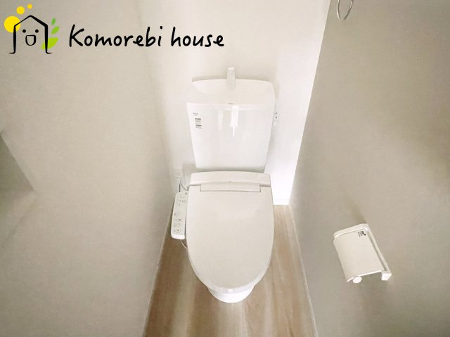 上尾市向山　13期　新築一戸建て　リガーレ　01のトイレ|ゆったりとした空間のトイレです