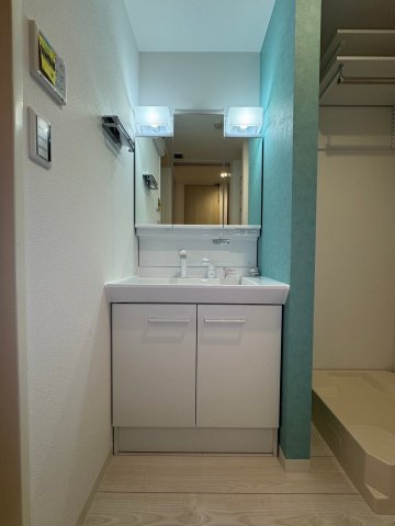 ピースコート登戸Ⅳの洗面所