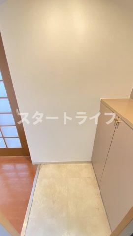 大阪市淀川区西中島３丁目の賃貸マンションの玄関
