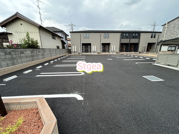 ビオレタAの駐車場