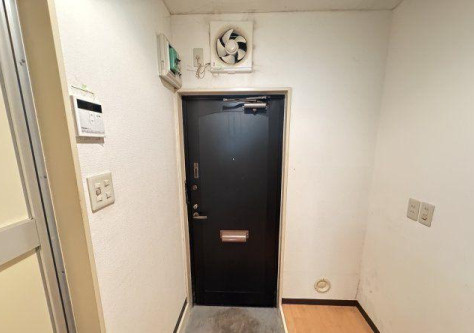 サンポップ新松戸の玄関
