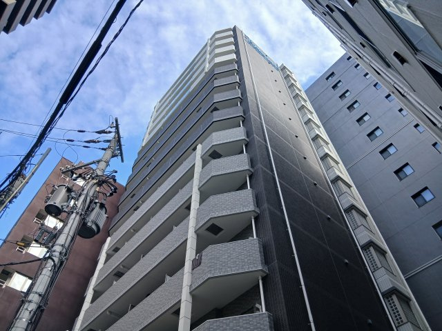 プレサンス天満橋チエロの外観