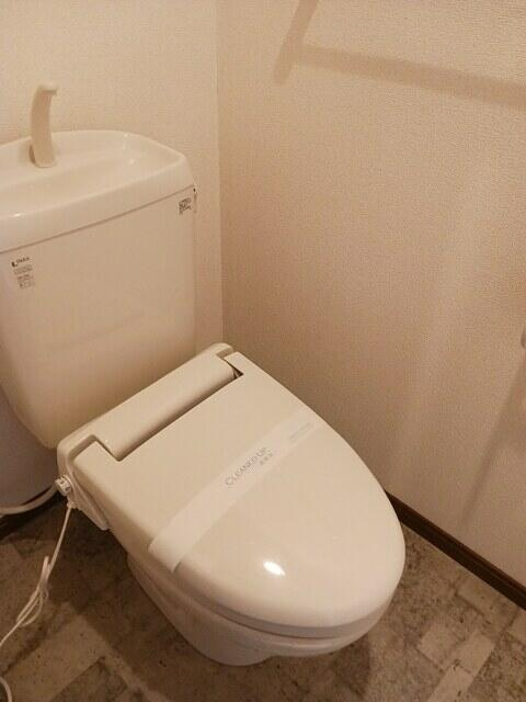 の賃貸マンションのトイレ