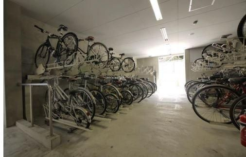 コンフォリア春日富坂のその他共用部分|駐輪場