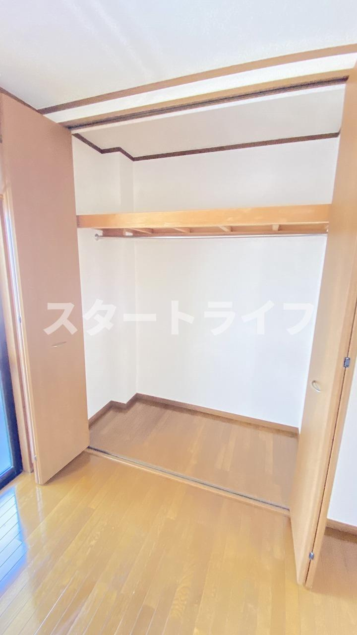 大阪市淀川区東三国６丁目の賃貸マンションの収納